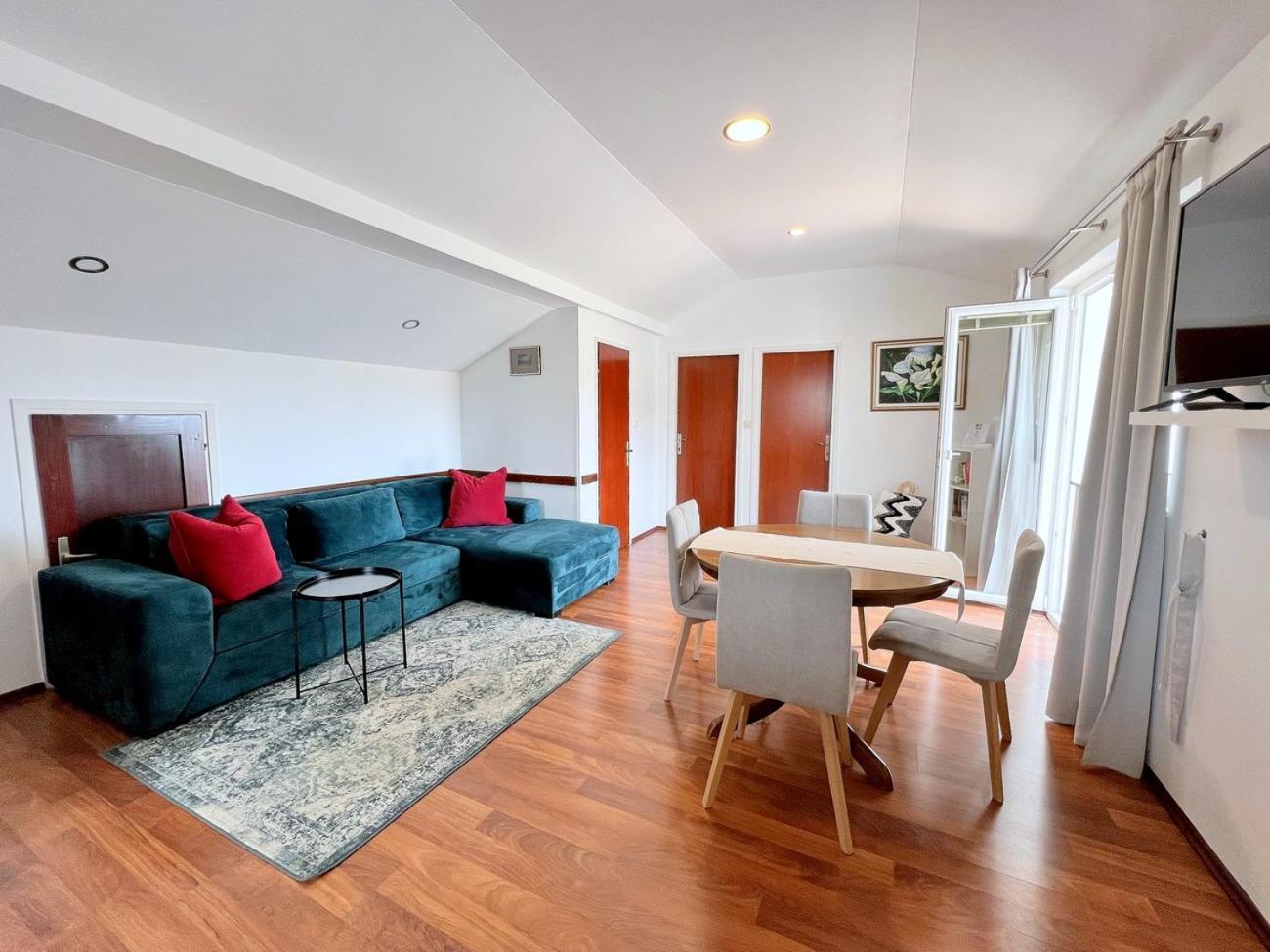 Apartments Muntidor Palit Exterior photo